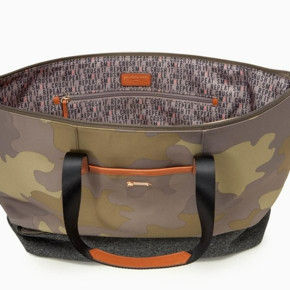 Stella & Dot Crush It Bag - Camo - Picture 2 of 6